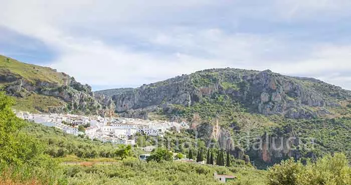 zuheros cordoba