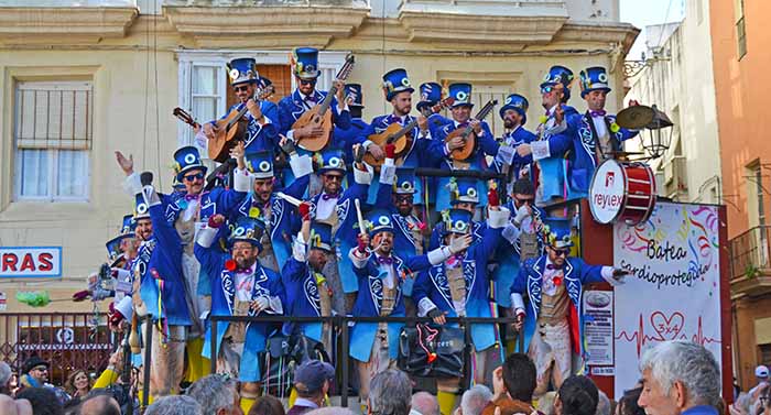 bron foto https://www.flickr.com/photos/emijrp/ Carnaval in Andalusië