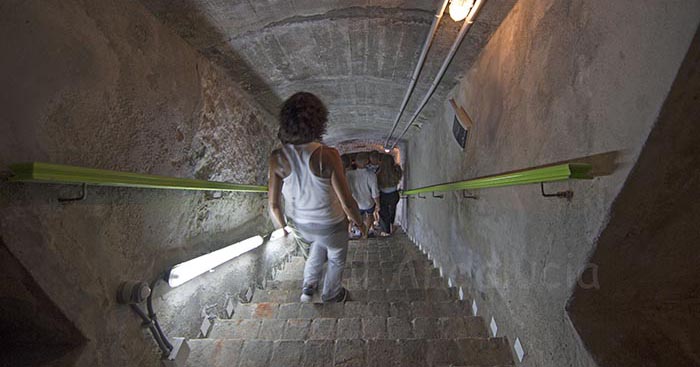De vluchttunnels van Almeria stad