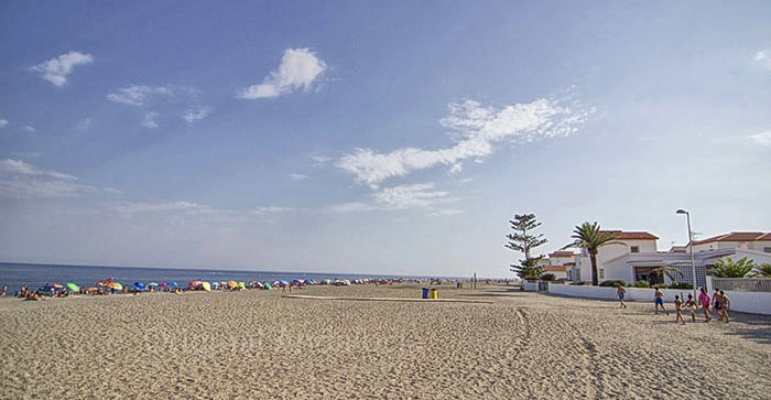 Strand van Calahonda aan de costa tropical