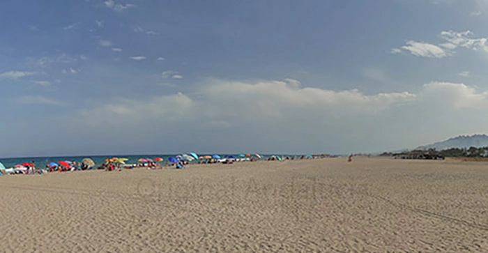 Het Strand van Puerto Rey bij Vera